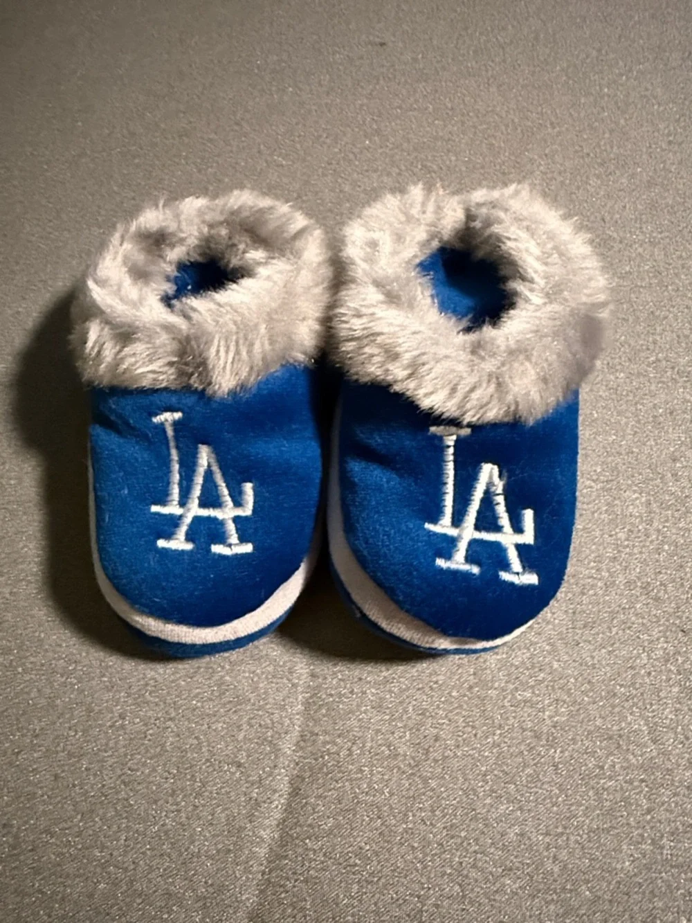 💜Los Angeles Dodgers Blue Plush Baby Infant Booties with Faux Fur Trim